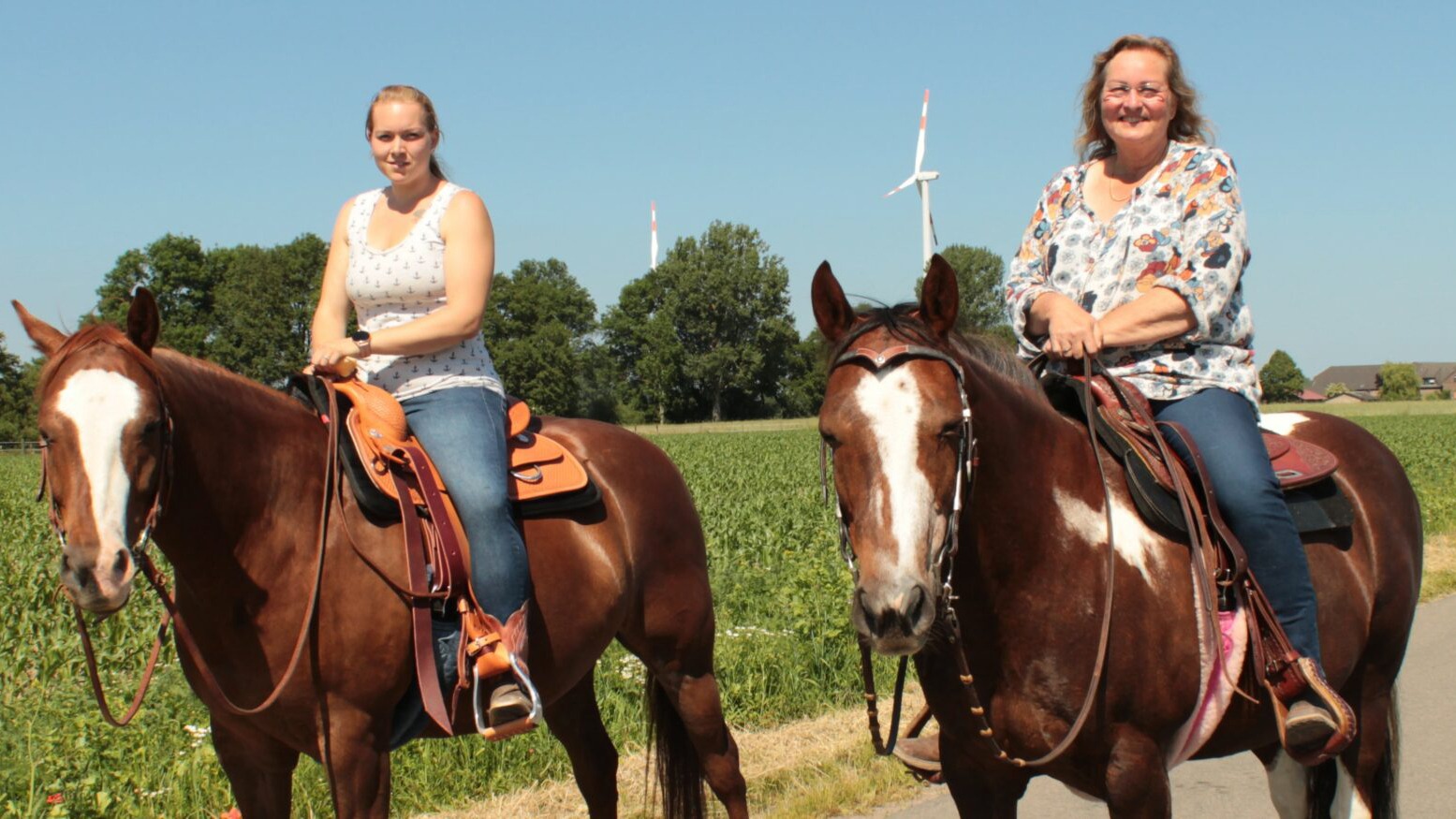 InsaSvenja ausreiten scaled Kopie